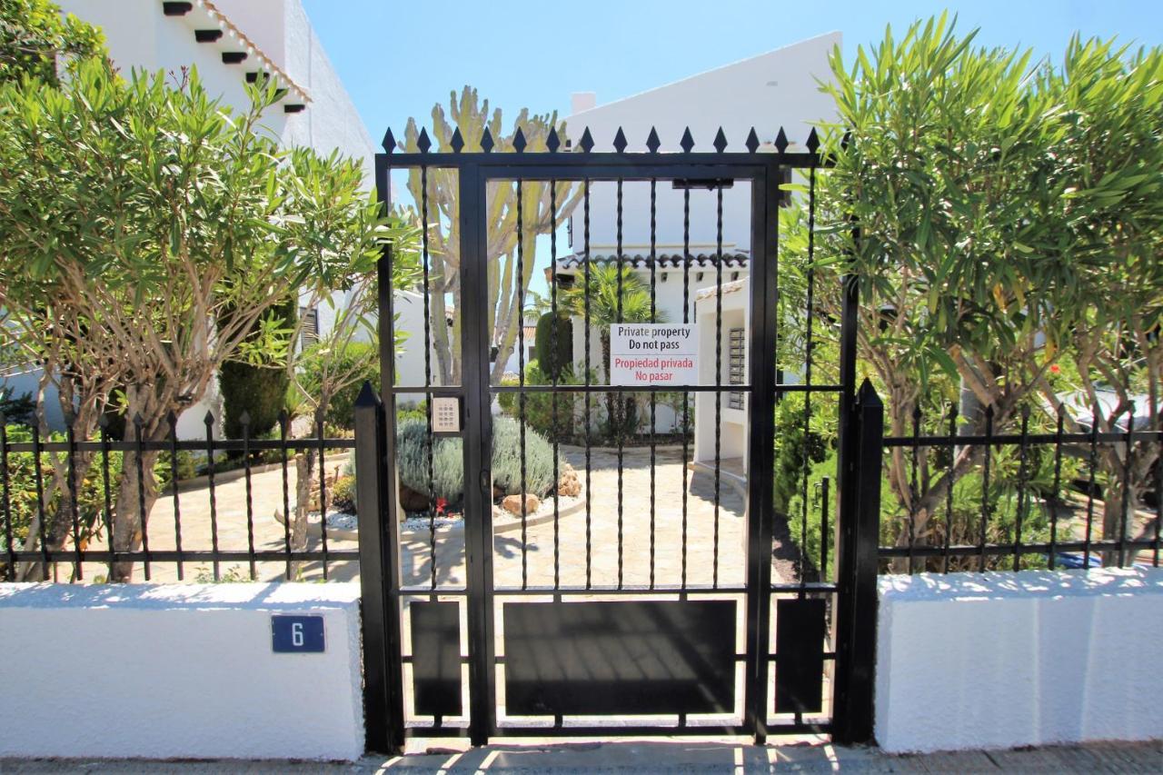 Adosado en Los Angius, con piscina comunitaria Dehesa de Campoamor  Exterior foto